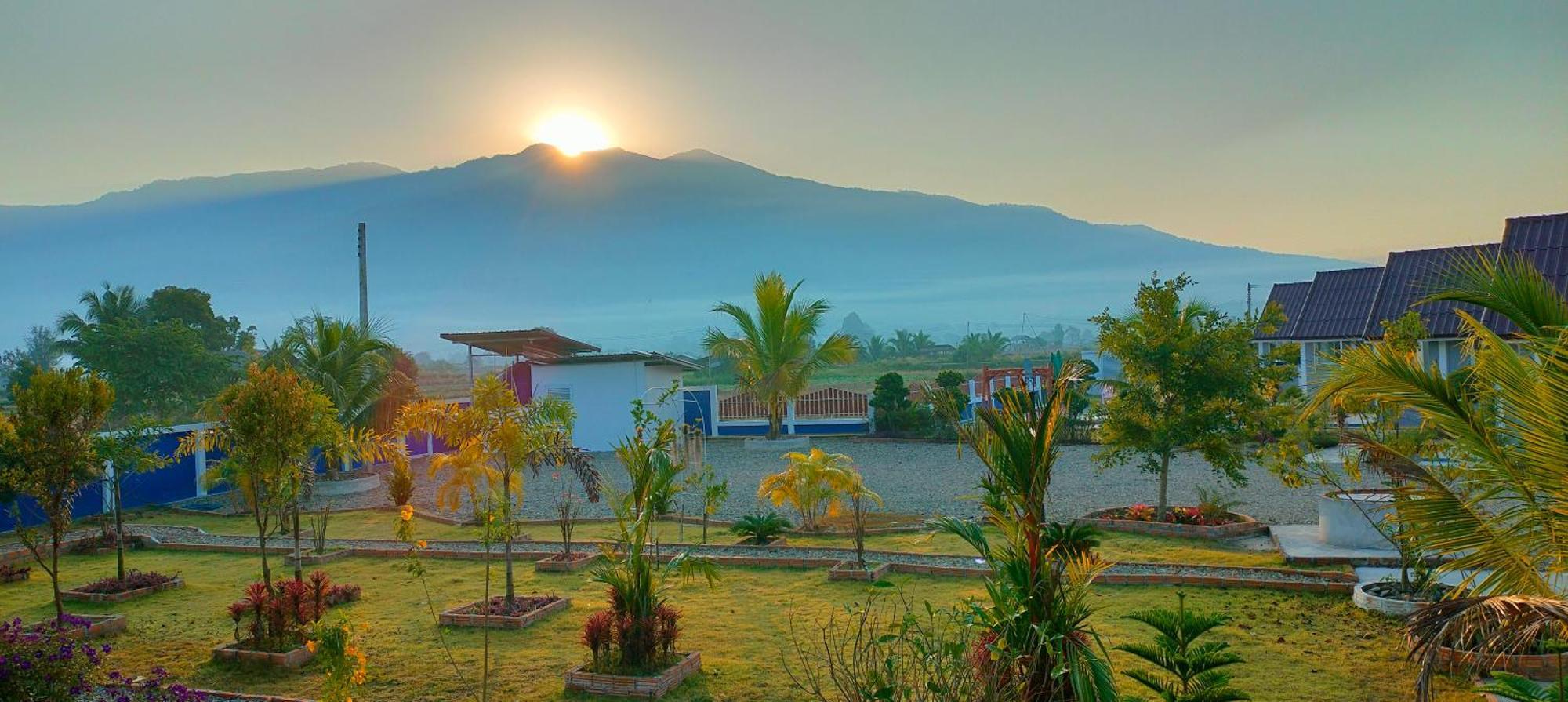 Poonsap Homestay Нан Екстер'єр фото
