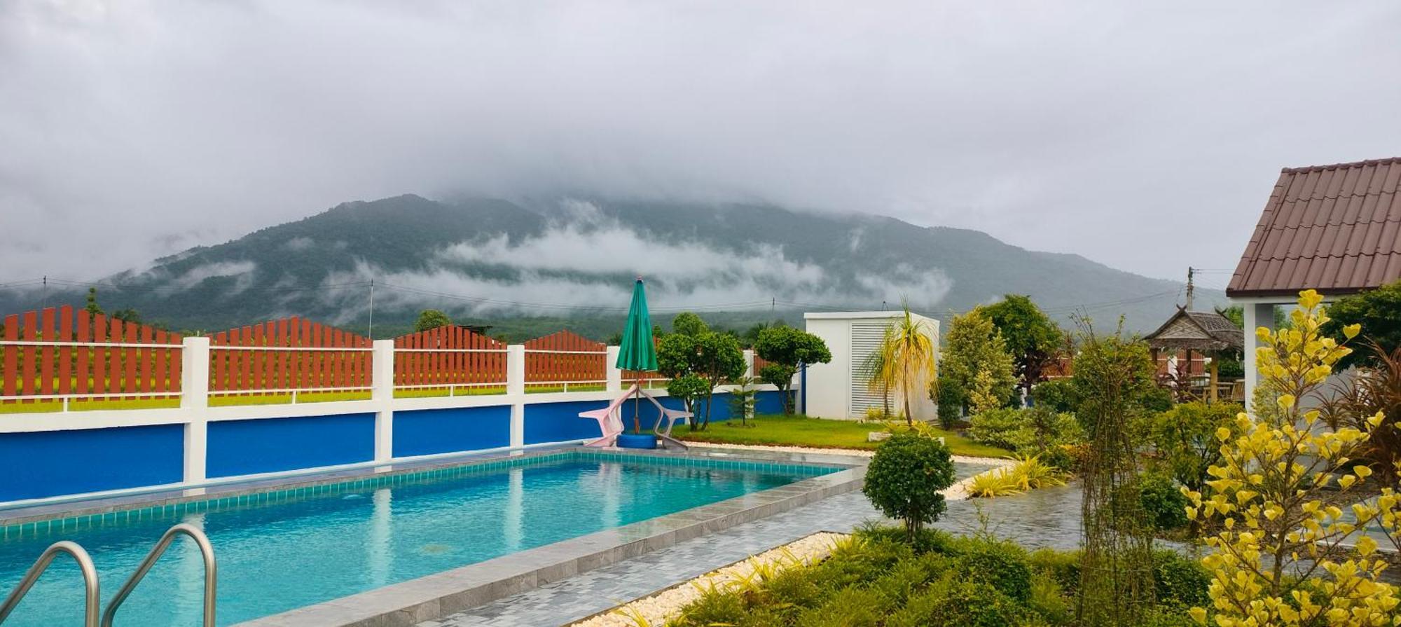 Poonsap Homestay Нан Екстер'єр фото