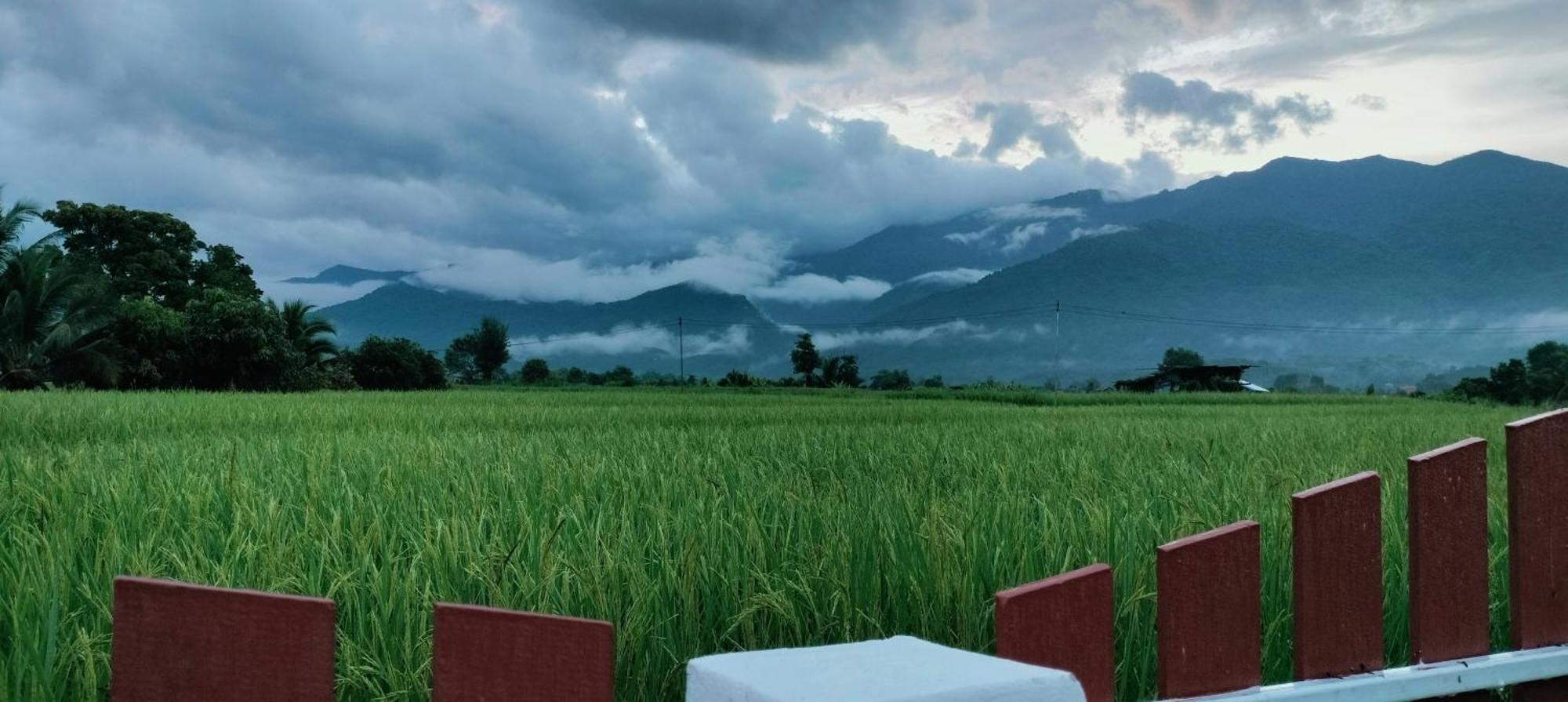 Poonsap Homestay Нан Екстер'єр фото