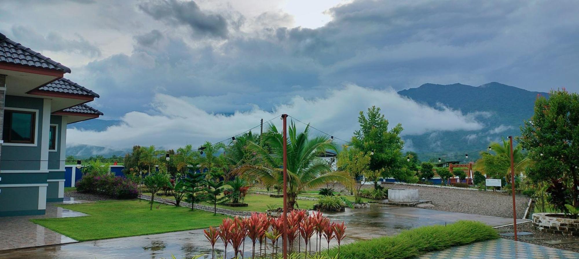 Poonsap Homestay Нан Екстер'єр фото