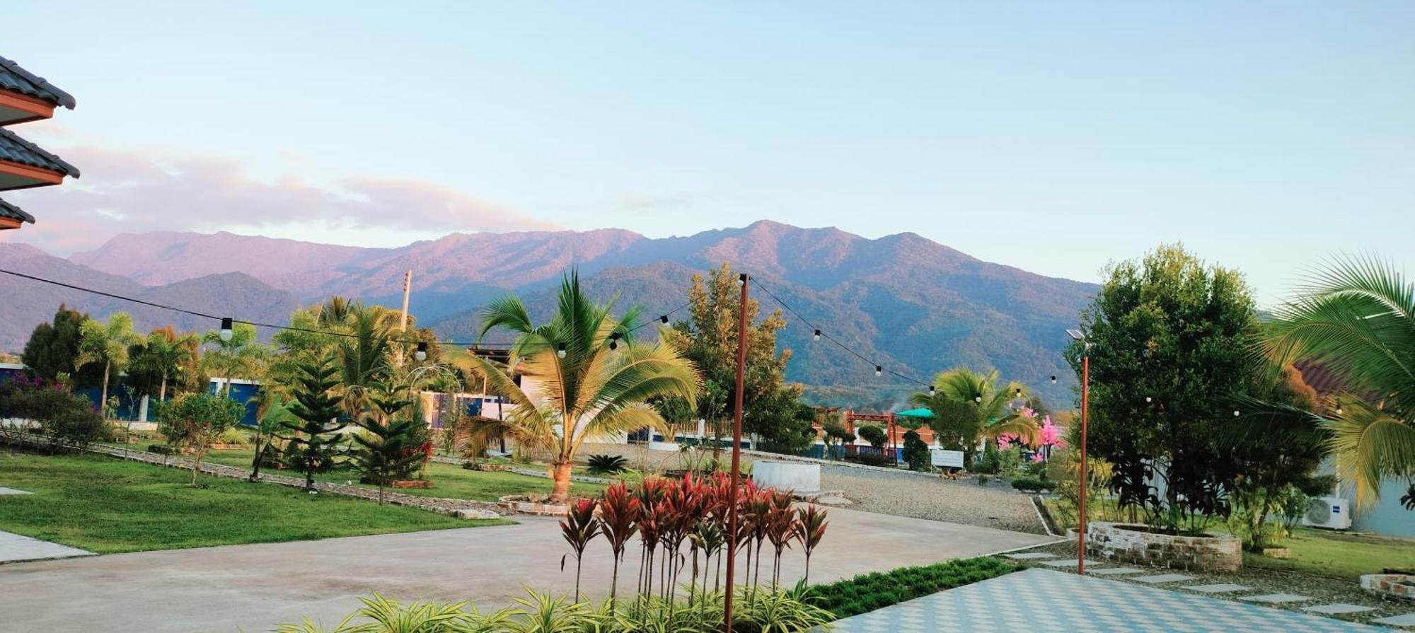 Poonsap Homestay Нан Екстер'єр фото